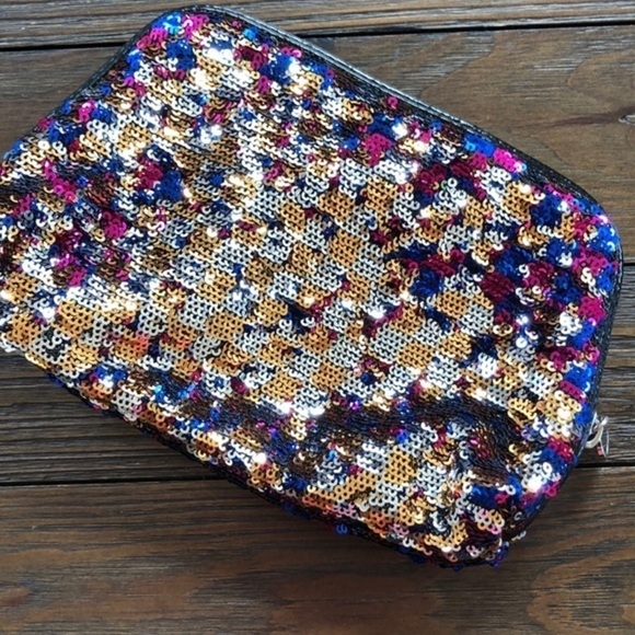 3/$30 Nine West sequined/leopard interior cosmetic bag - Picture 2 of 6